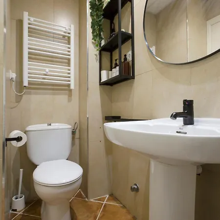 Apartament Puerta Del Camino 1 *