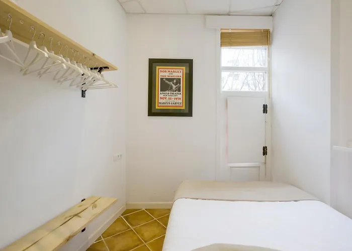 Puerta Del Camino 1 *